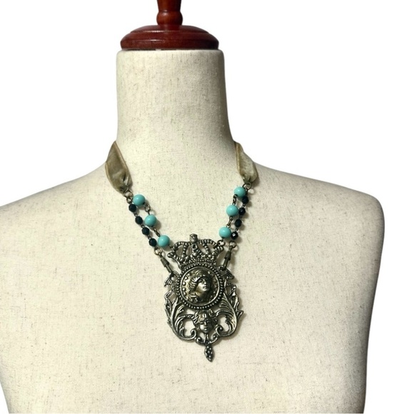Vintage Repurposed Gold Turquoise Statement Necklace Gold-Tone Brooch Pendant - Picture 1 of 5